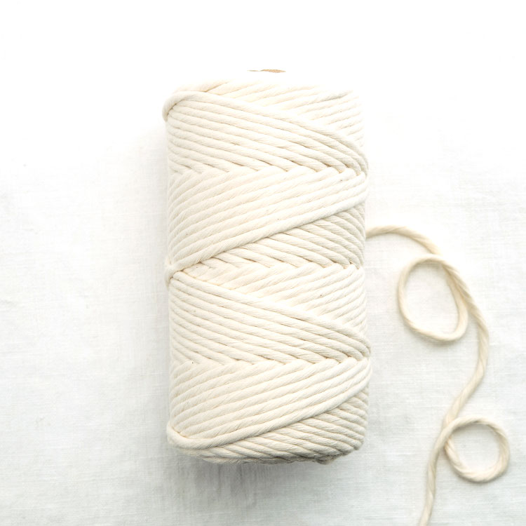 Lia Griffith Macrame Cord 4mm - Natural